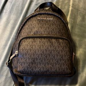 MICHAEL KORS ERIN SMALL CONVERTIBLE BACKPACK BLACK